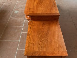 kệ tivi cột nho 2m4 gỗ hương