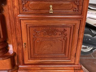 kệ tivi cột nho 2m4 gỗ hương