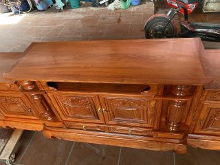 kệ tivi cột nho 2m4 gỗ hương