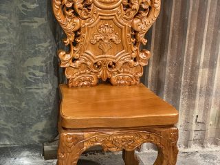 Ghế ăn hoàng gia nguyên khối, vách tựa lưng dày 8cm đục hoa lá tây