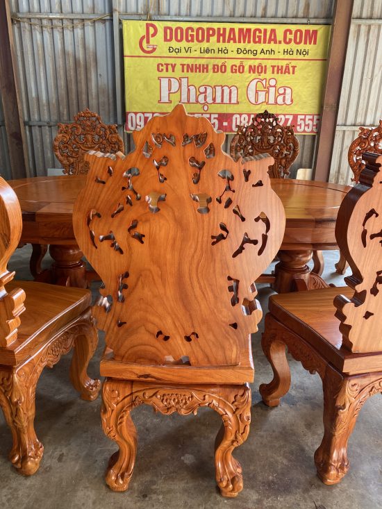 bàn ăn hoàng gia nguyên khối