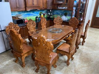 bàn ăn hoàng gia nguyên khối