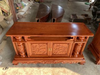 kệ tivi cột nho 1m6