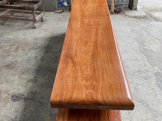 kệ tivi nguyên khối gỗ hương