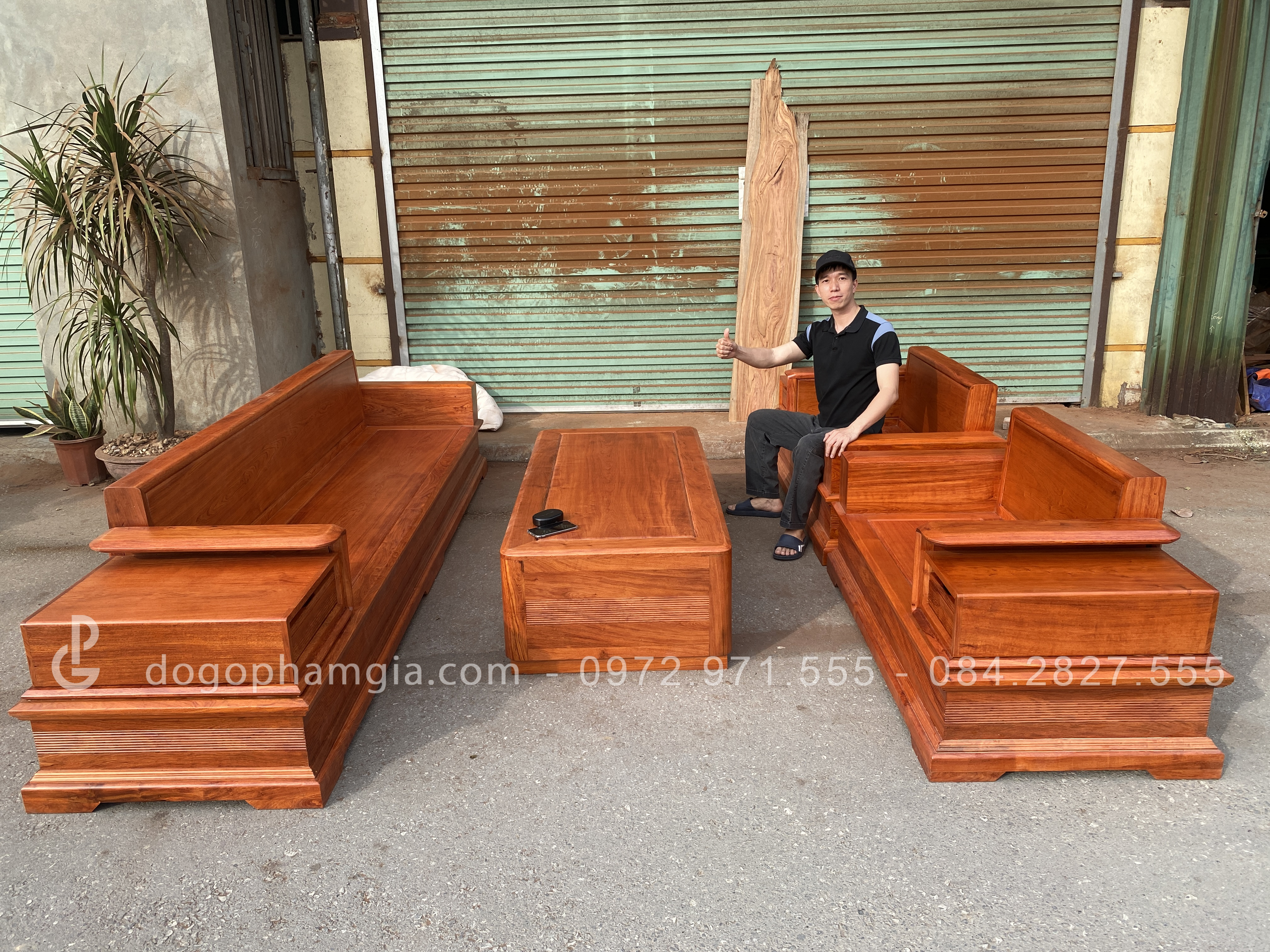 Sofa chân pháo gỗ hương