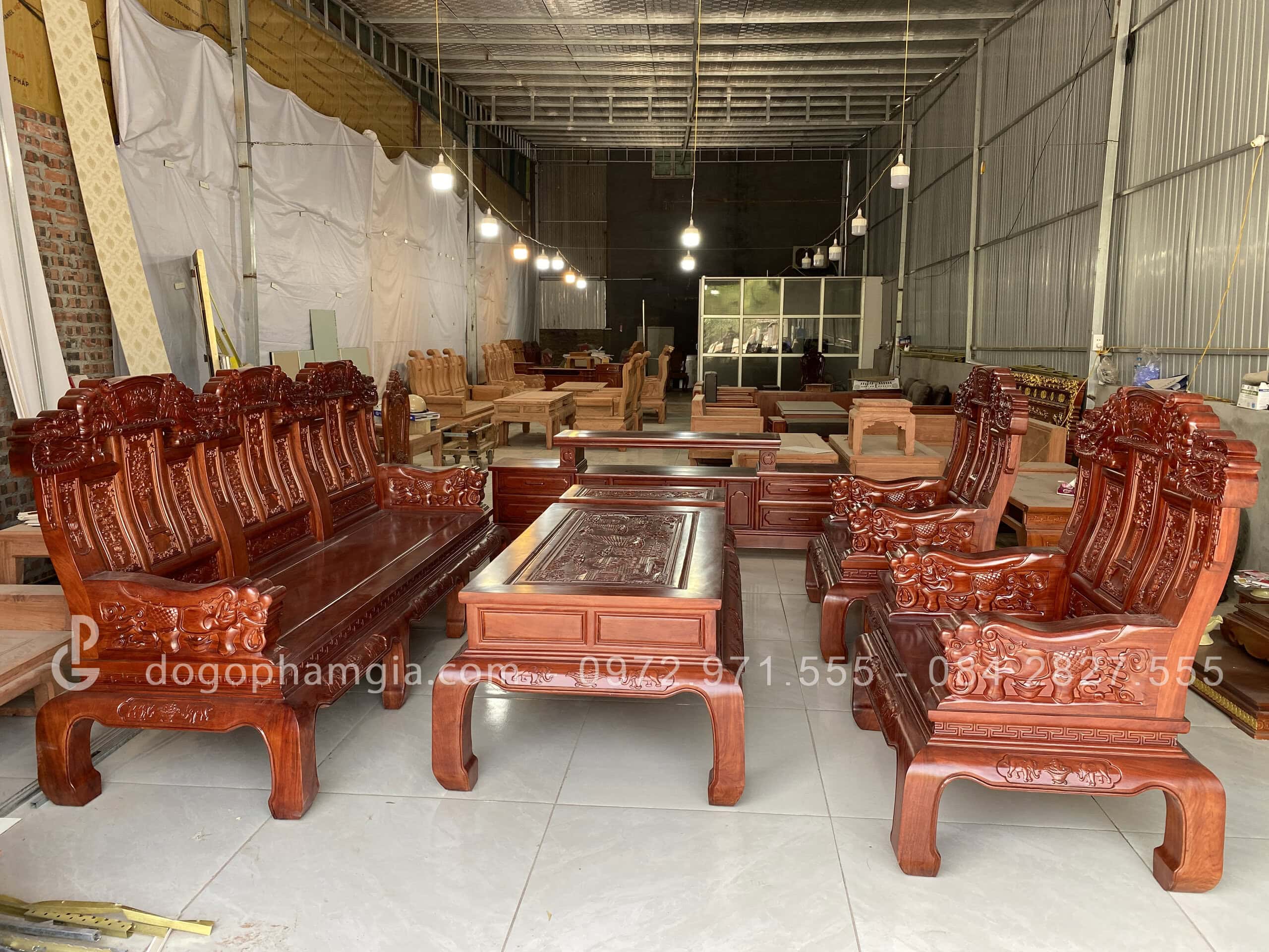 Bàn ghế Âu Á Kim tiền gỗ hương