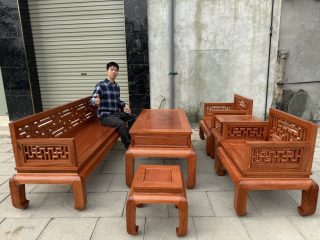 Bàn ghế Chữ Vạn