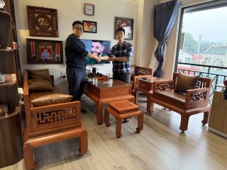 Bàn ghế Chữ Vạn