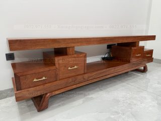 Kệ tivi nguyên khối chân thuyền gỗ hương đá (a Huy - Yên Lạc, Vĩnh Phúc)