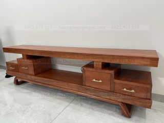 Kệ tivi nguyên khối chân thuyền gỗ hương đá (a Huy - Yên Lạc, Vĩnh Phúc)