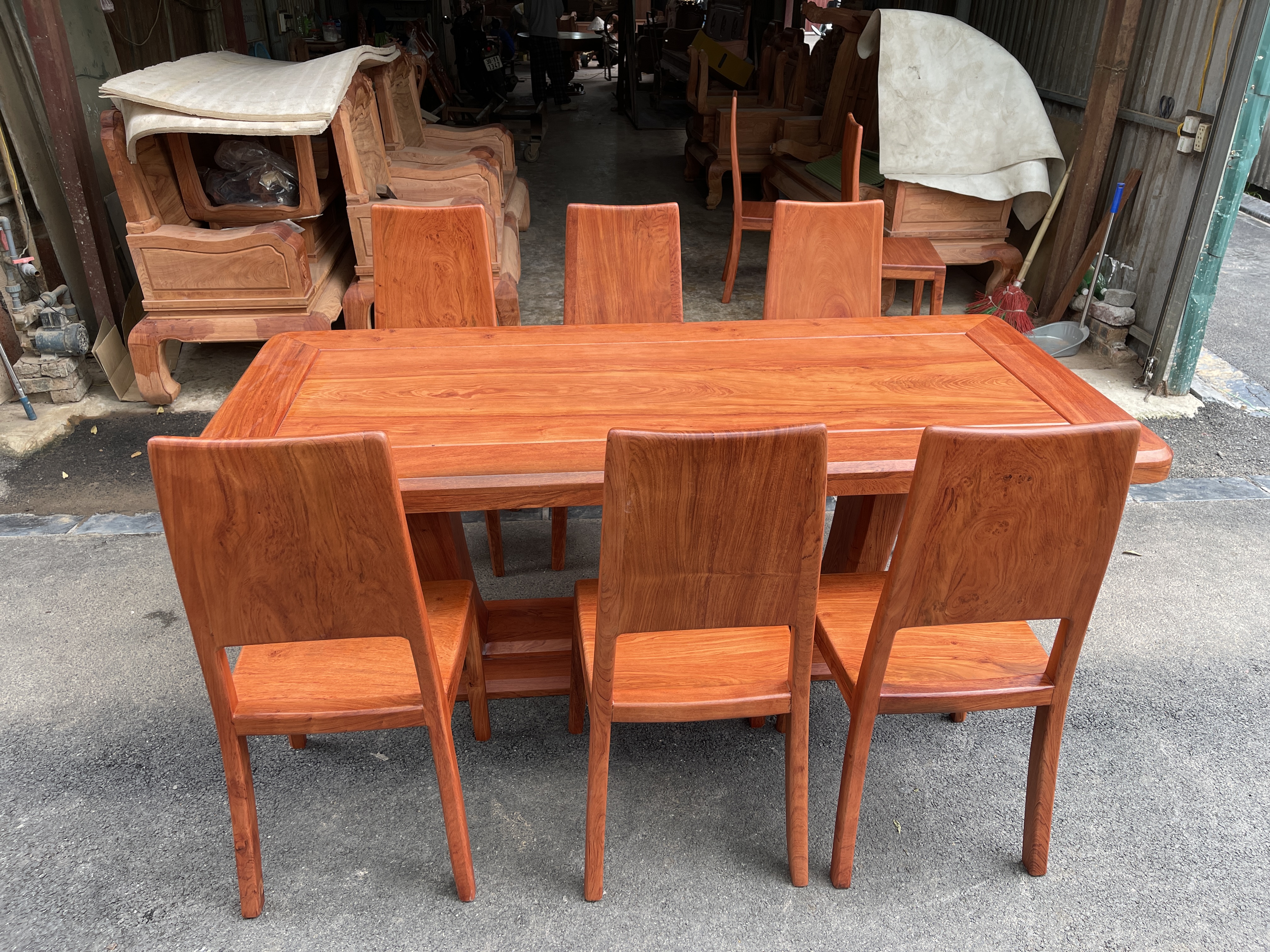 Bàn ăn hiện đại hình chữ nhật 8 ghế