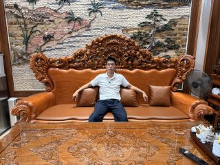Bàn ghế hoàng gia nguyên khối
